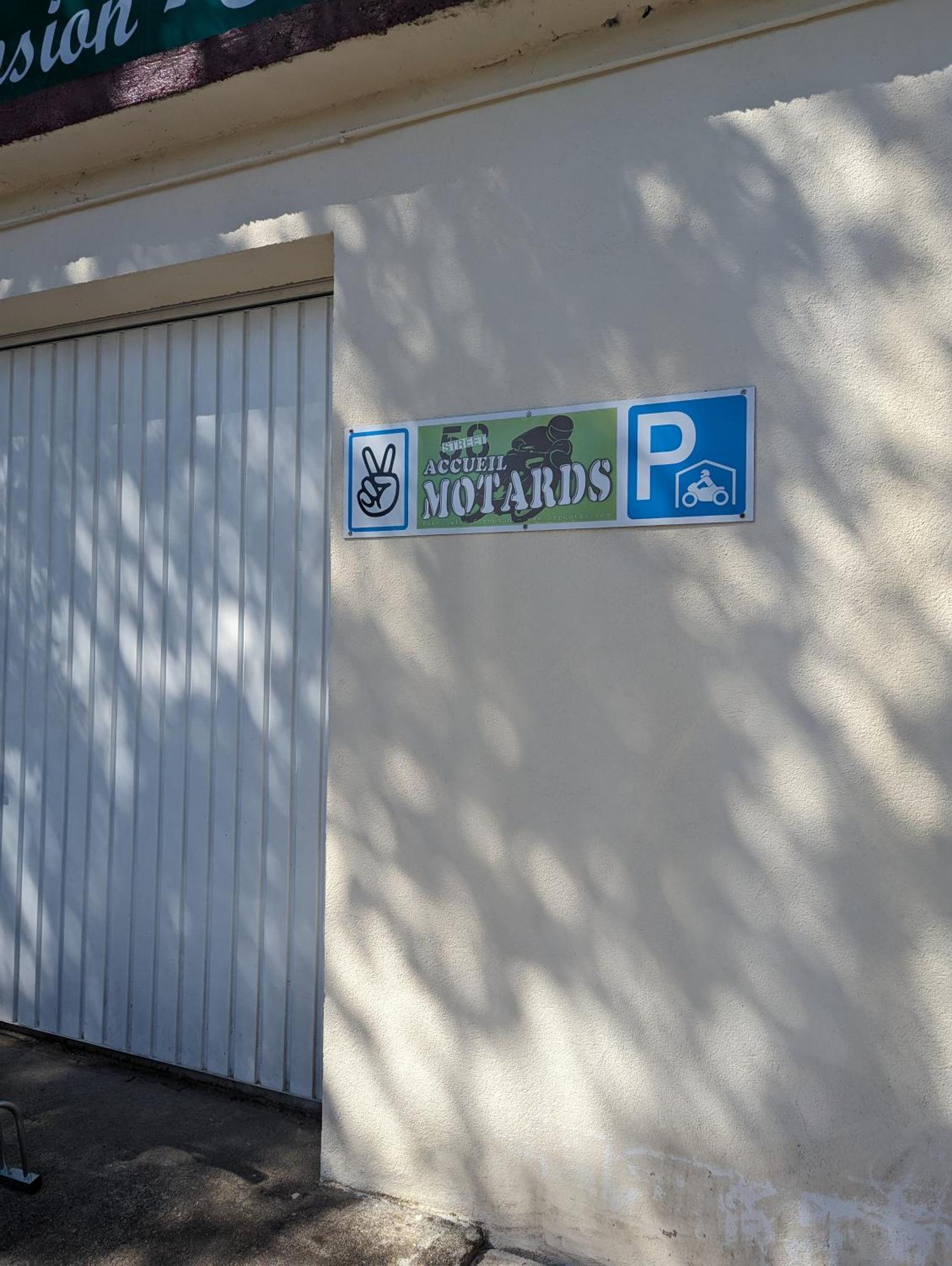 Auberge Des Pins Aubenas Kültér fotó