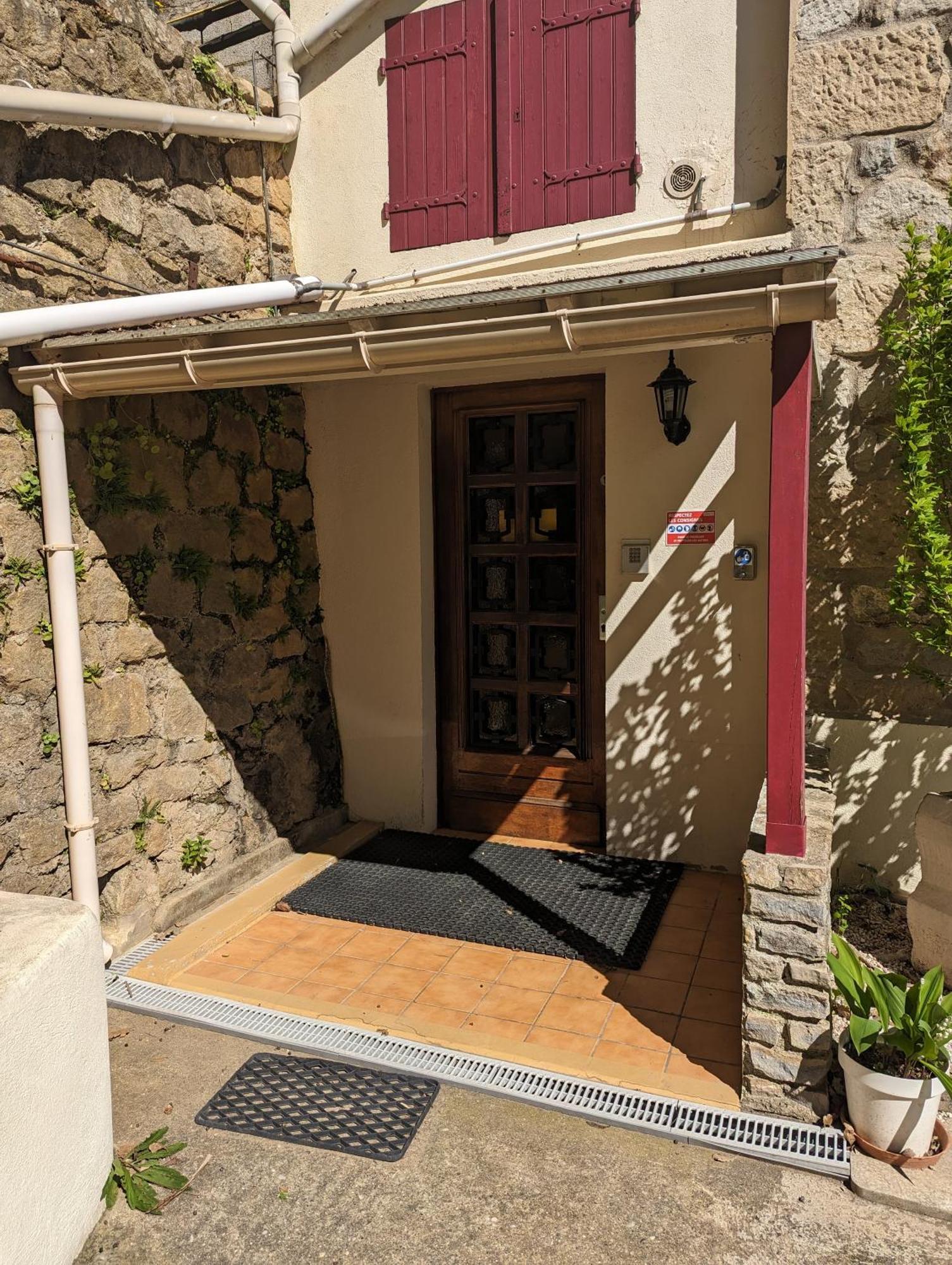 Auberge Des Pins Aubenas Kültér fotó