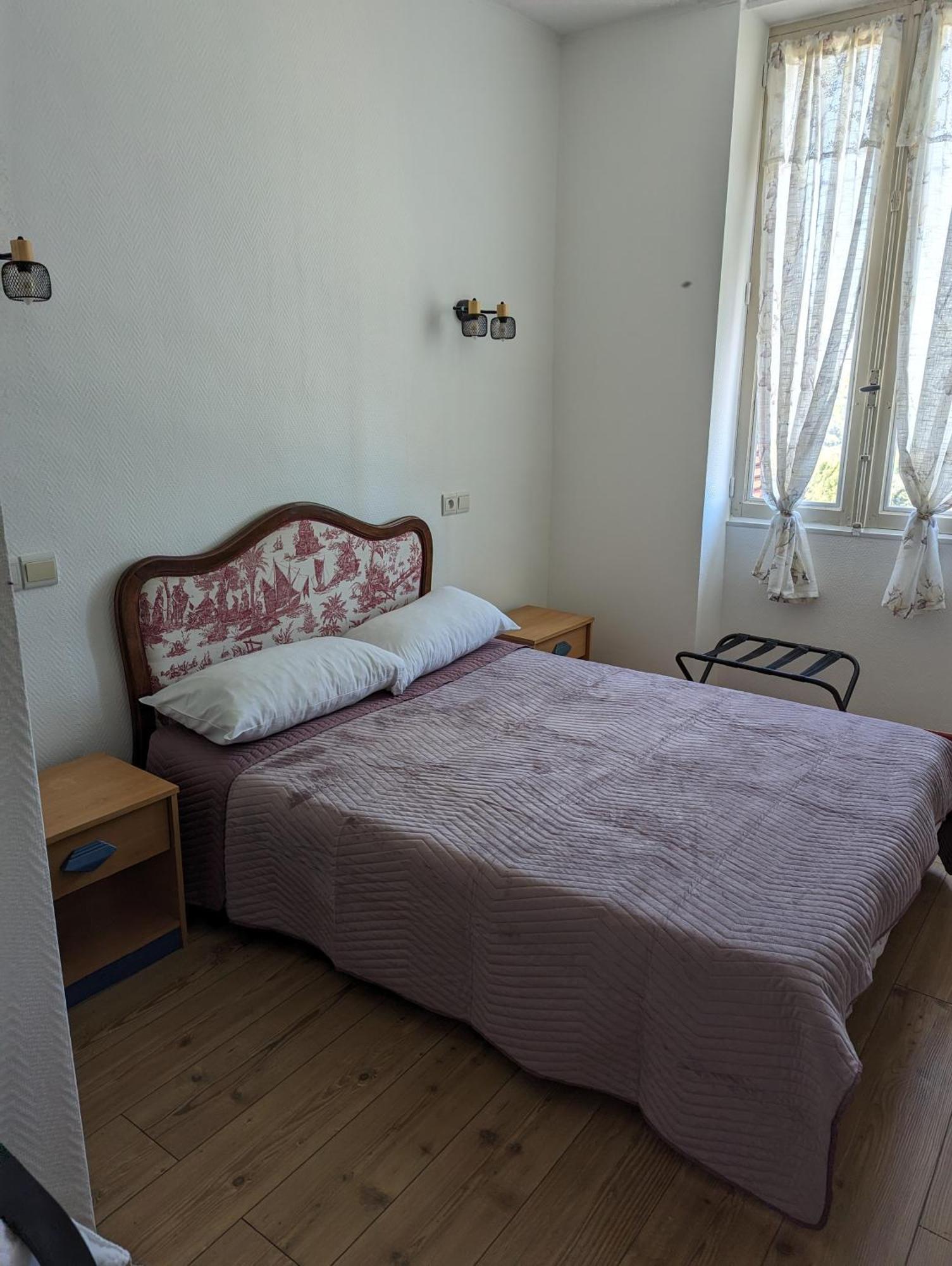 Auberge Des Pins Aubenas Kültér fotó