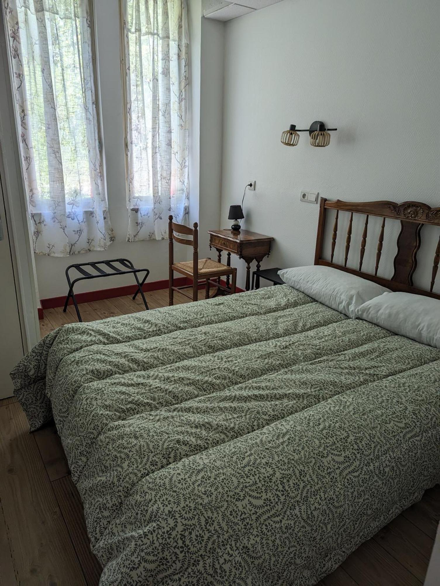 Auberge Des Pins Aubenas Kültér fotó