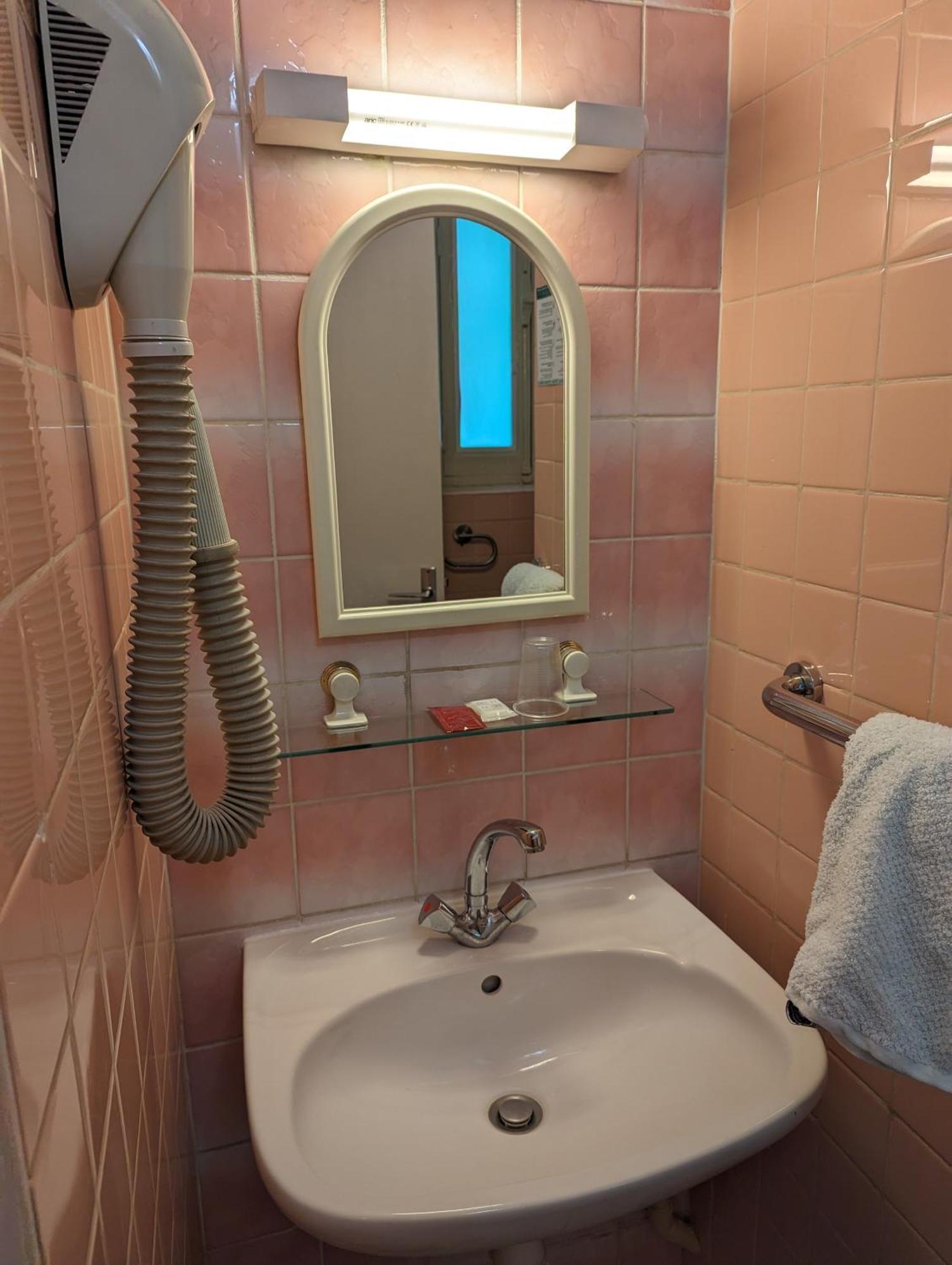 Auberge Des Pins Aubenas Kültér fotó