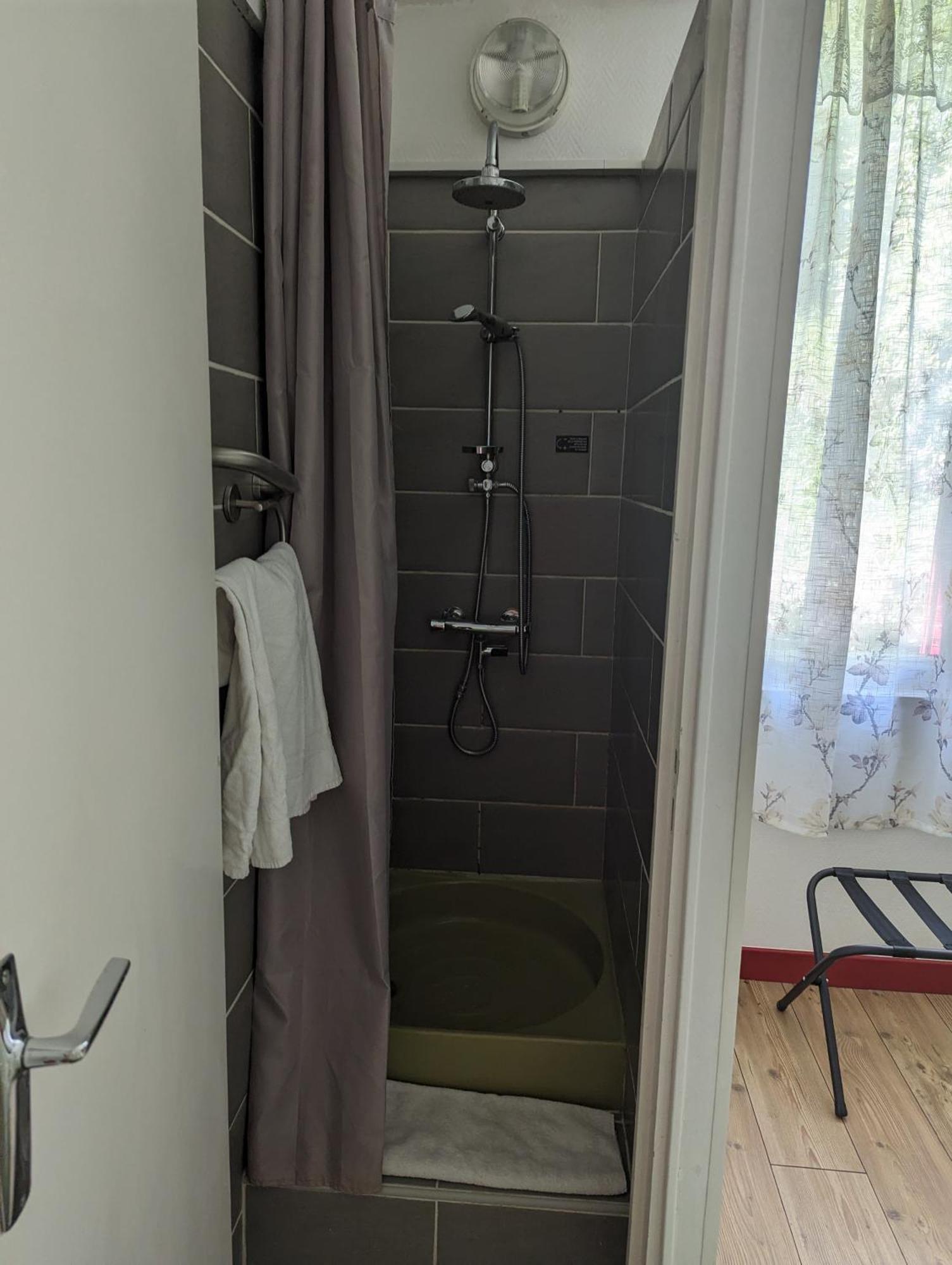 Auberge Des Pins Aubenas Kültér fotó
