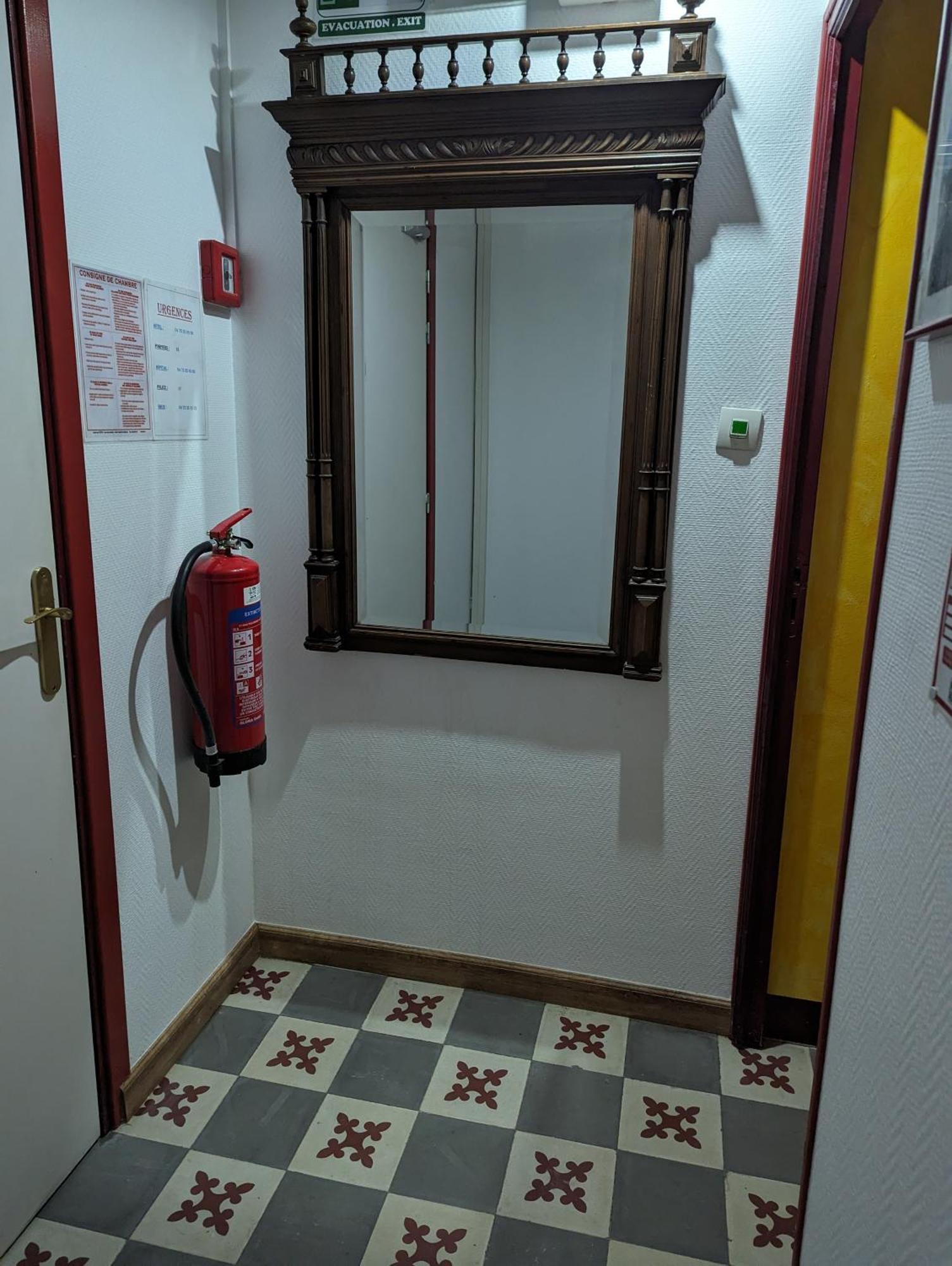 Auberge Des Pins Aubenas Kültér fotó