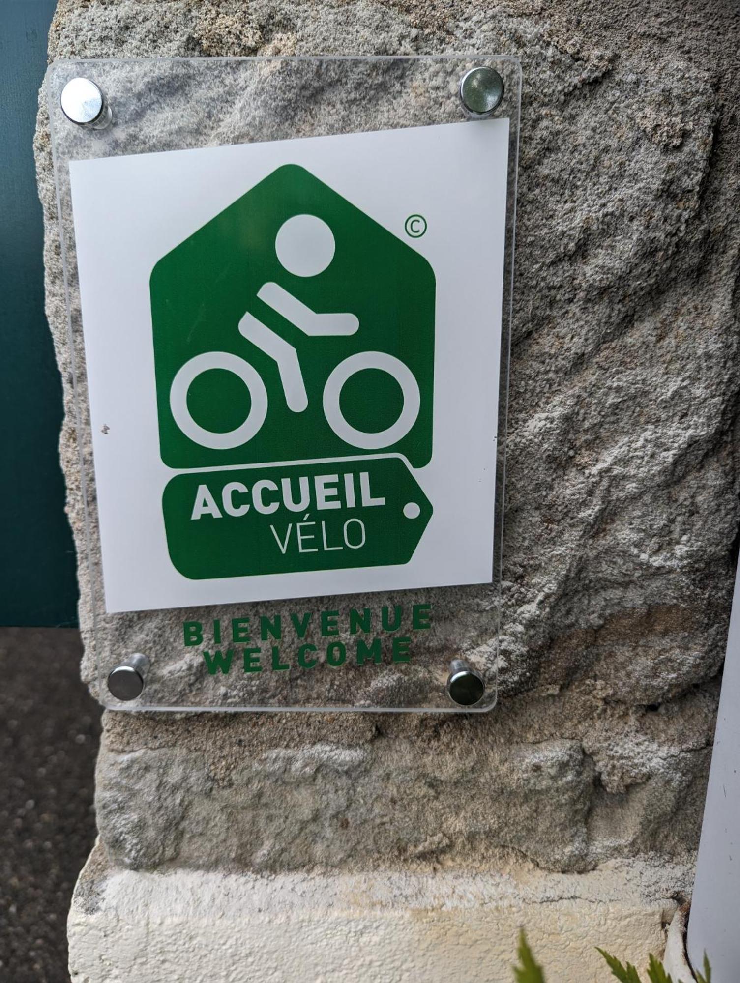 Auberge Des Pins Aubenas Kültér fotó