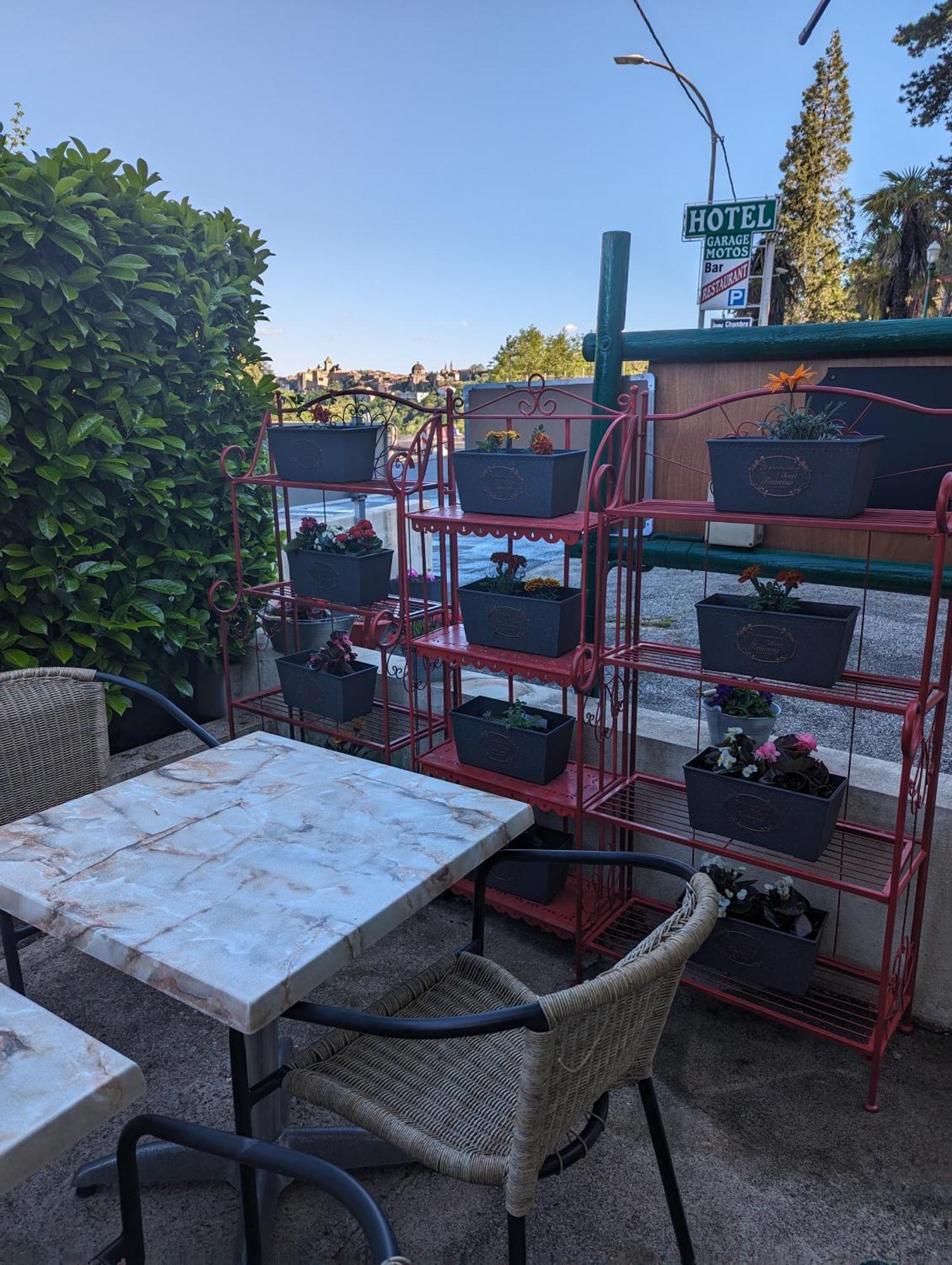 Auberge Des Pins Aubenas Kültér fotó